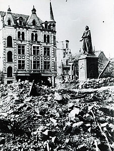 Zerstörung am Münsterplatz